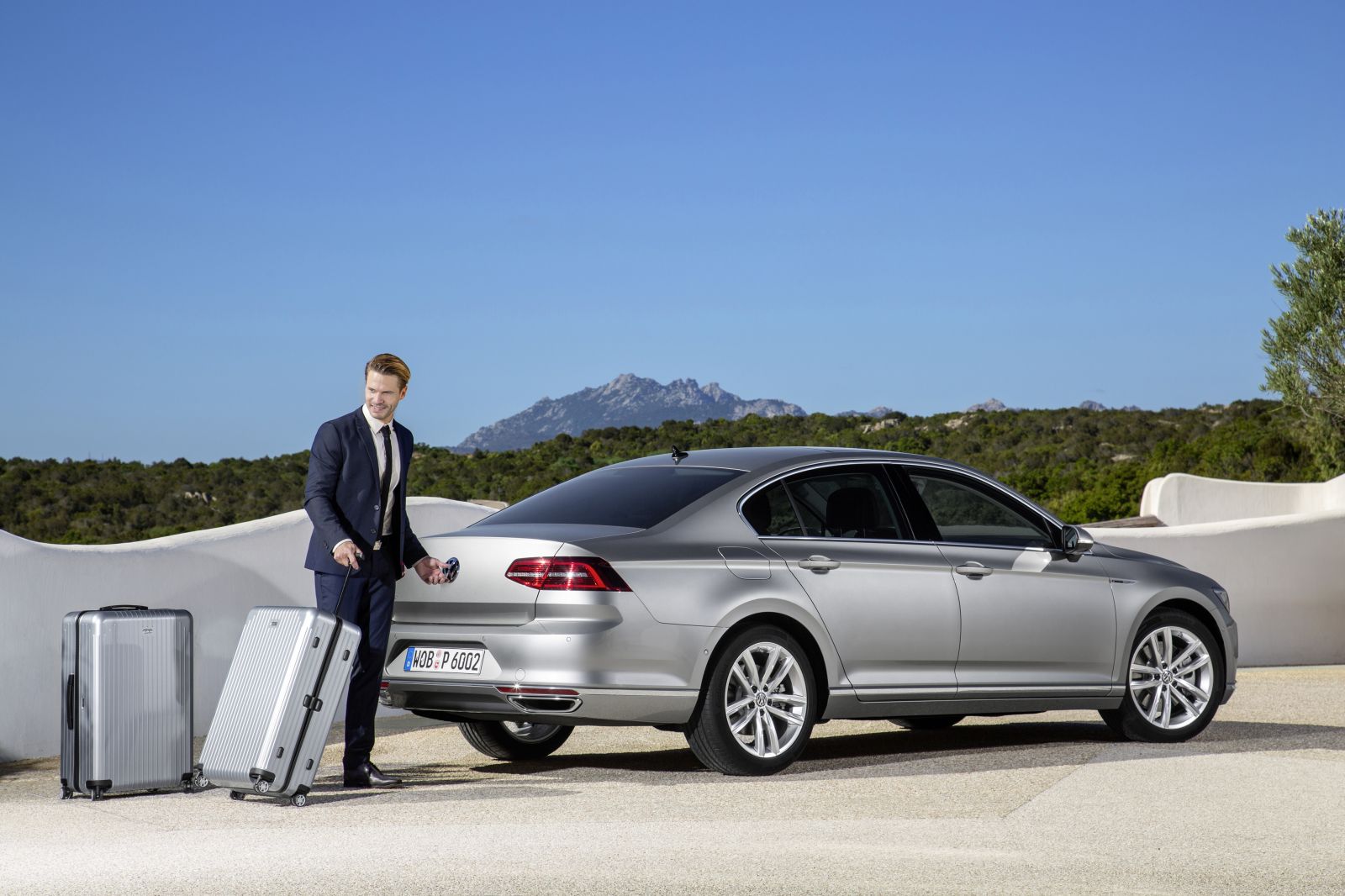 Feliz Cumpleaños de tu Volkswagen Golf